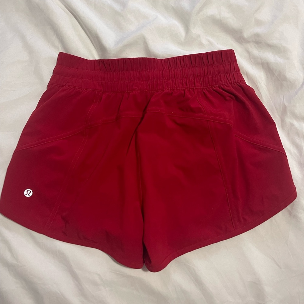 Lululemon Tracker Low-Rise Lined Short 4”